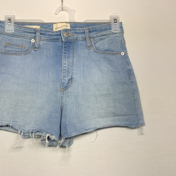 Universal Thread High Rise Midi Shorts - Picture 3 of 7